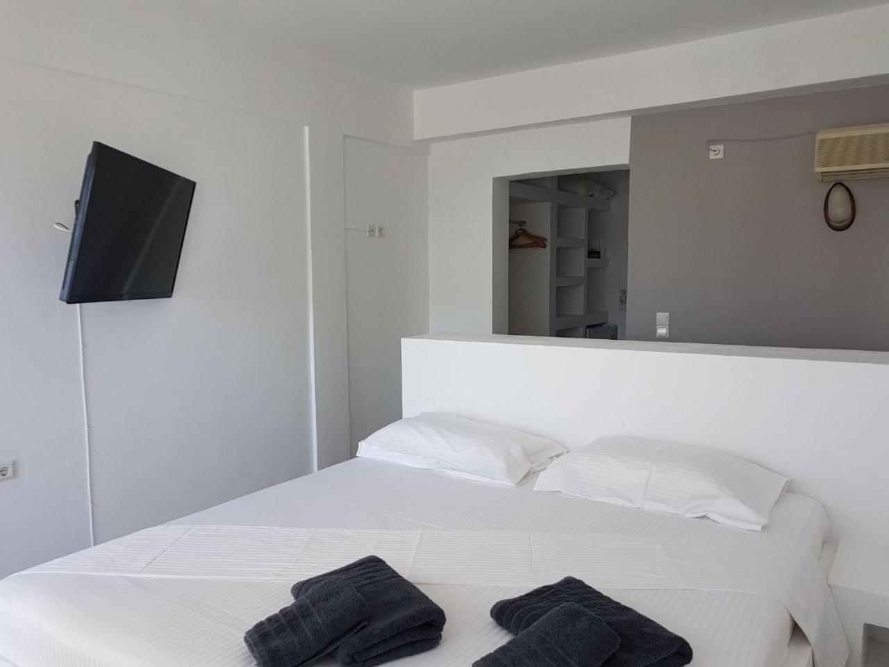 Lagada Beach Hotel 아다마스 외부 사진
