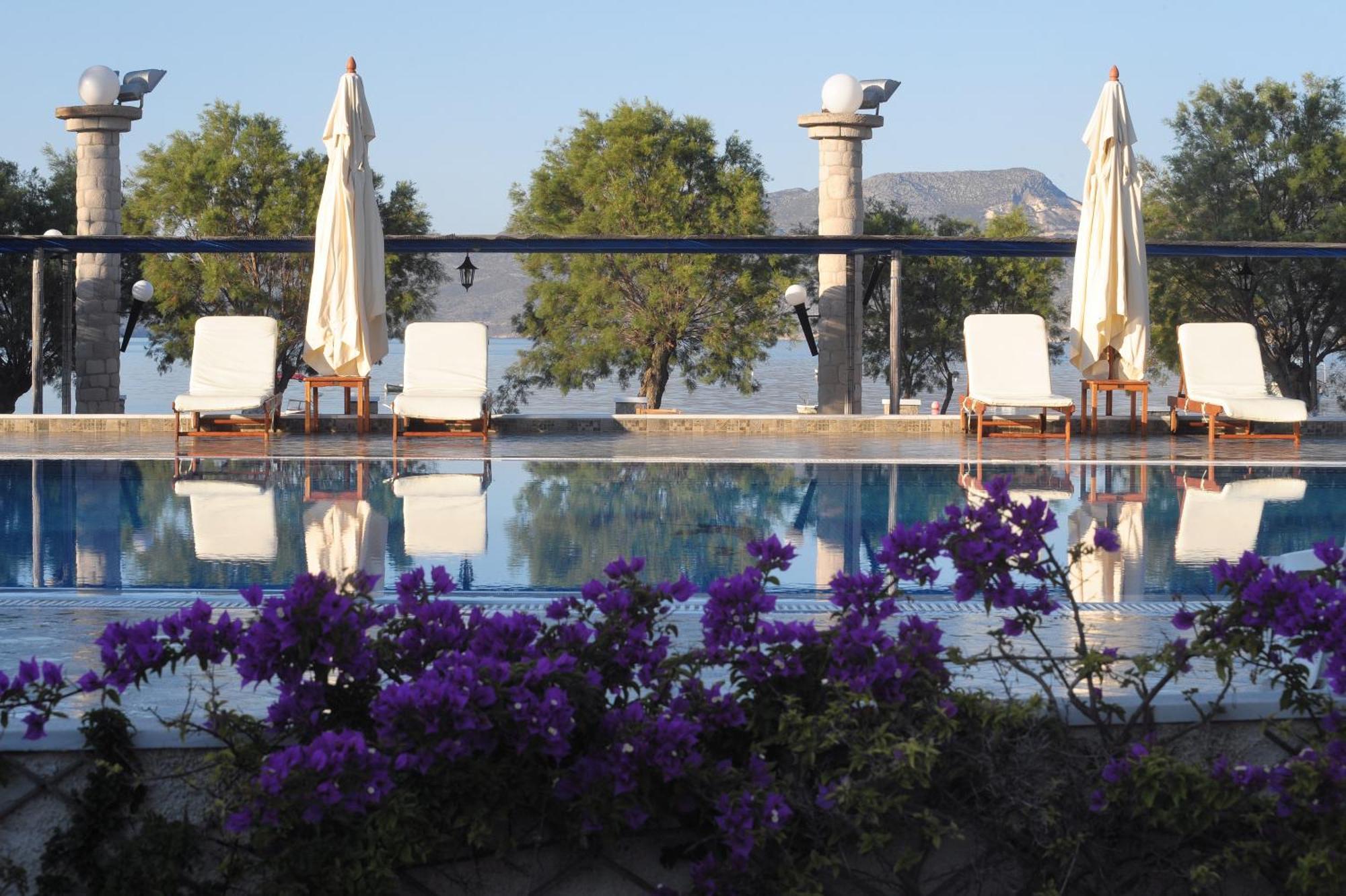 Lagada Beach Hotel 아다마스 외부 사진