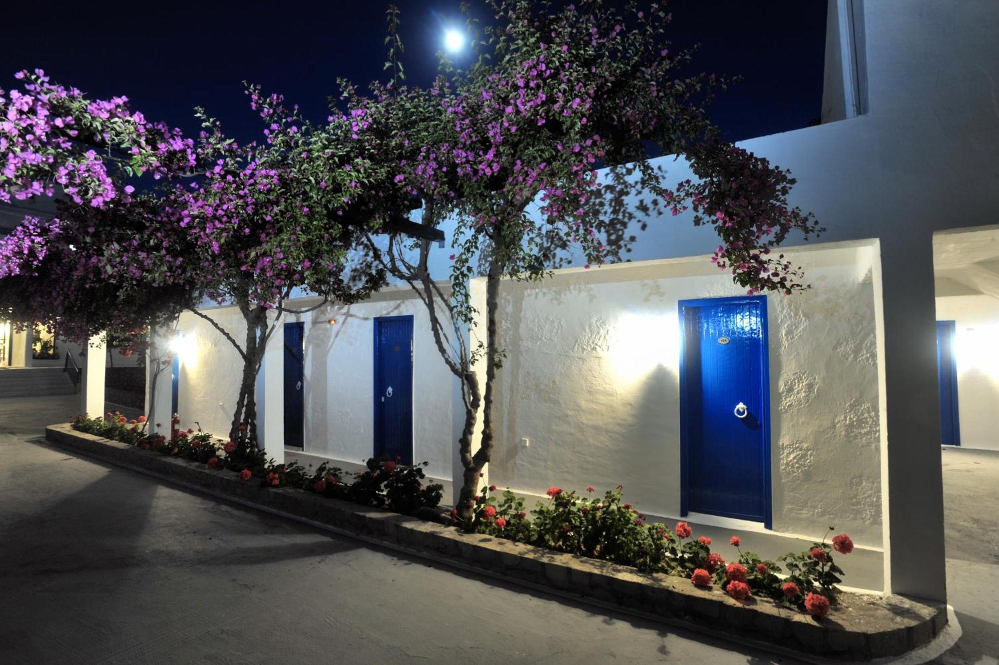 Lagada Beach Hotel 아다마스 외부 사진